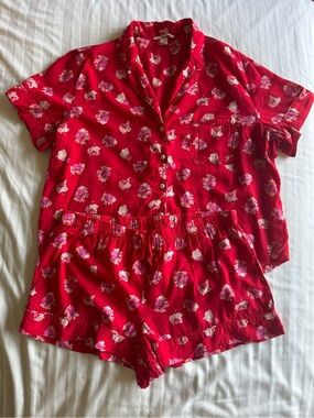 Victoria’s Secret Red Floral Button-Up Short Pajama Set - size Large